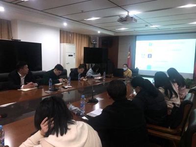 南昌高新區(qū)開展企業(yè)就業(yè)創(chuàng)業(yè)政策培訓(xùn)會(huì)