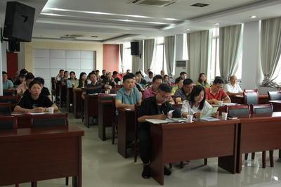 霍山縣開展石斛生產(chǎn)企業(yè)產(chǎn)品質(zhì)量提升培訓(xùn)會(huì)